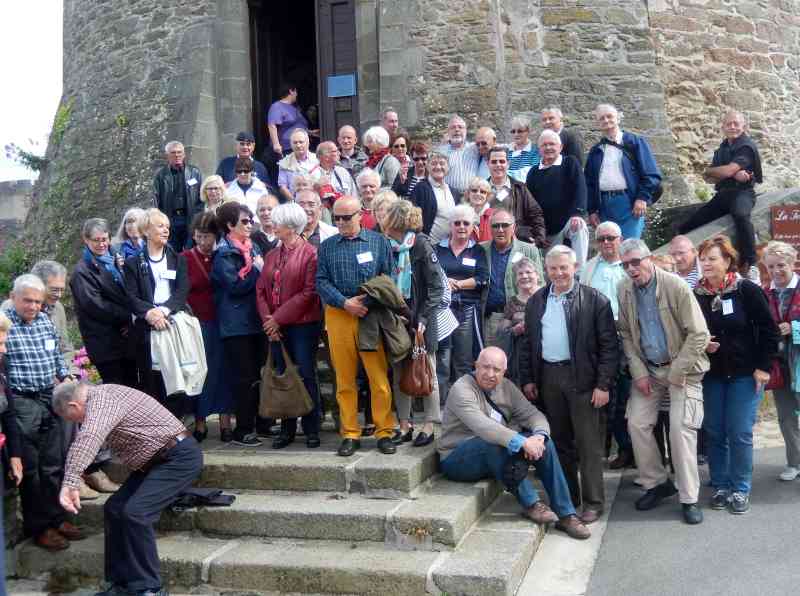 201_DSCN6238 (Paris).jpg - Au pied de la tour Tanguy...
